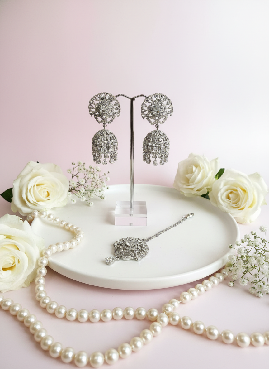 Chandelier set on plate