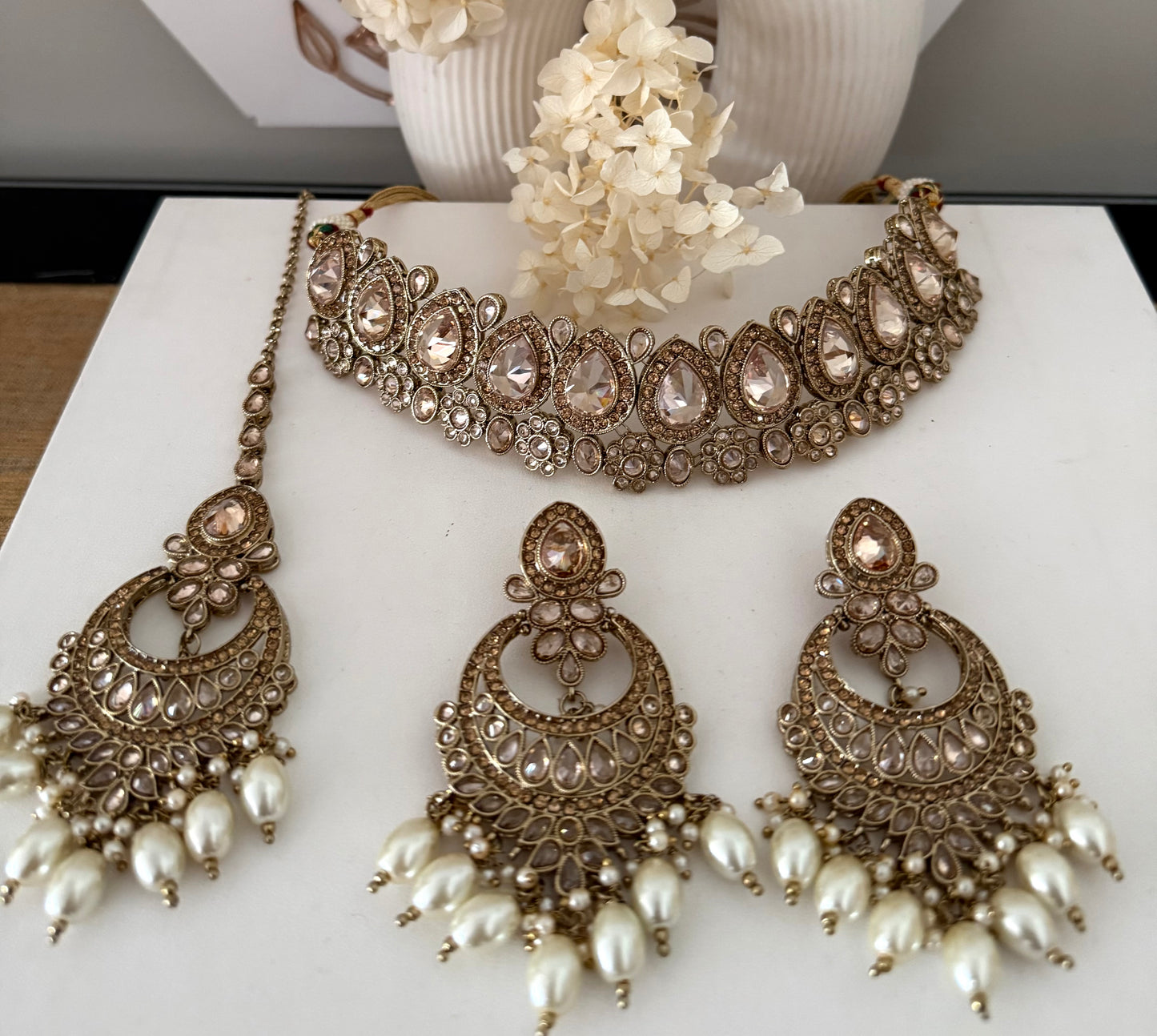 Gold Tone Necklace Set