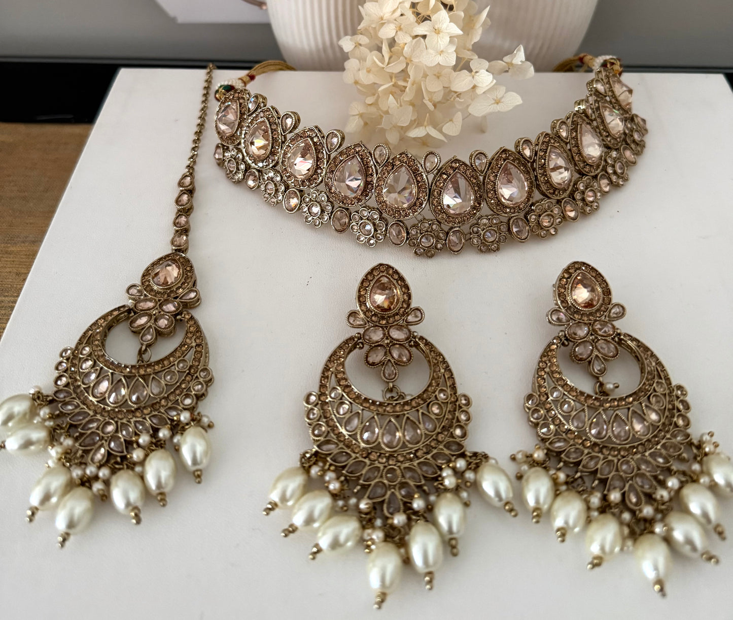 Gold Tone Necklace Set