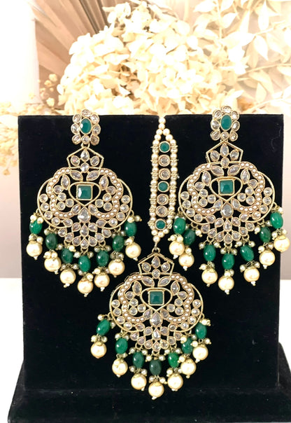 Green & Gold Earrings Tikka Set