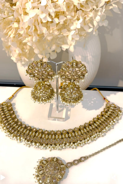 Gold Tone Necklace Set