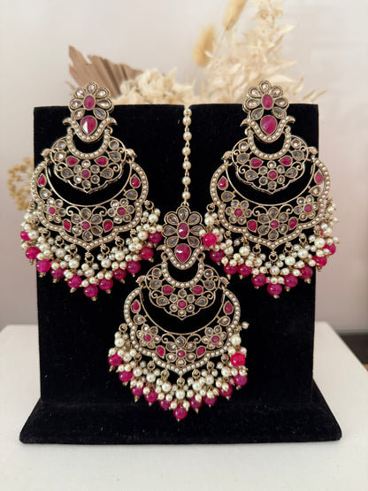 Oversized Earrings & Tikka Set in Hot Pink