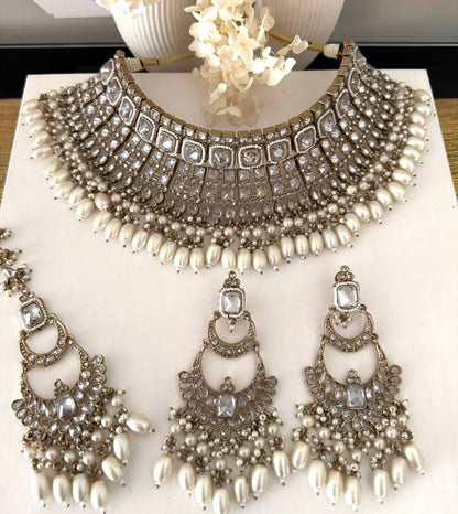 Semi Bridal Gold Necklace Set