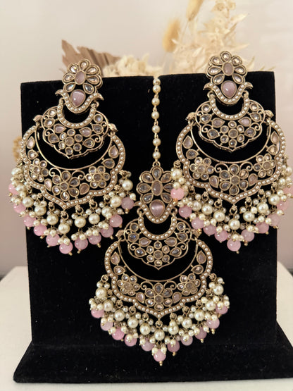 Oversized Earrings & Tikka Set in Pastel Pink