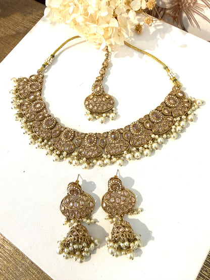Gold Tone Necklace Set