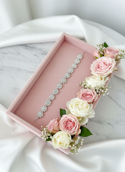 Bracelet with Fresh Flowers