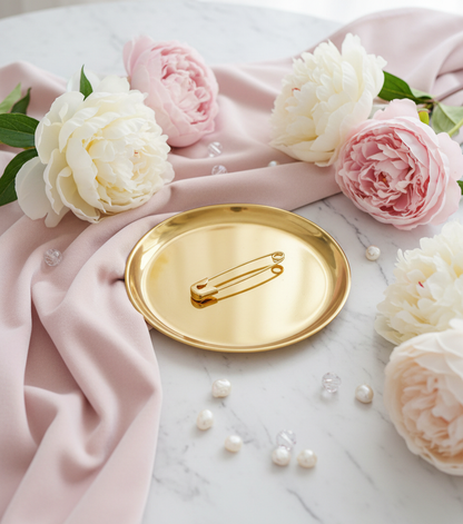 Gold Brooch Luxury Gold Tray