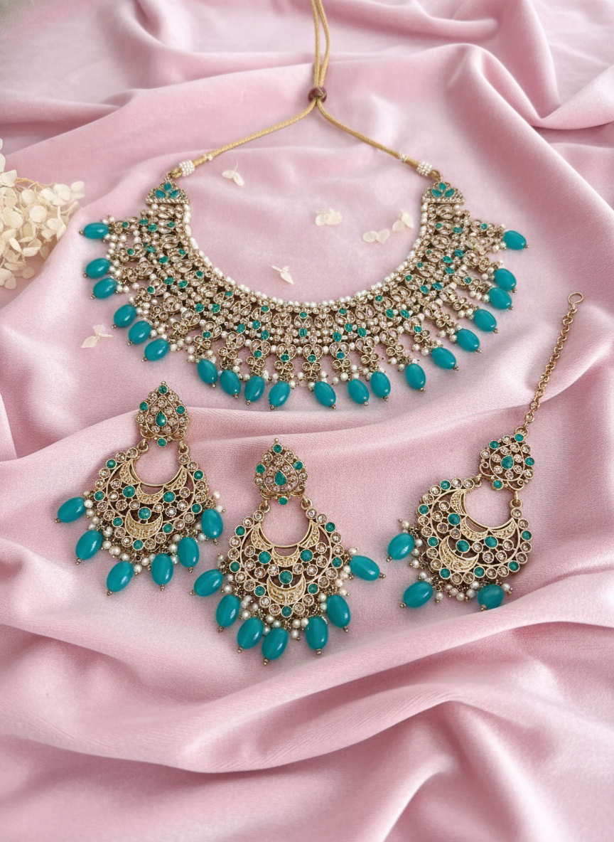 Jewelry set on pink velvet