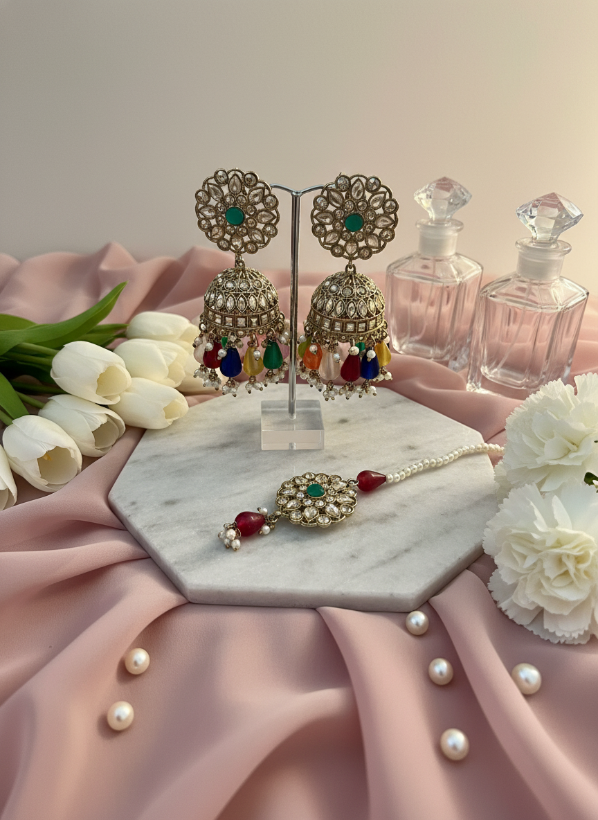 Multicolor kundan jewelry with tulips and chiffon