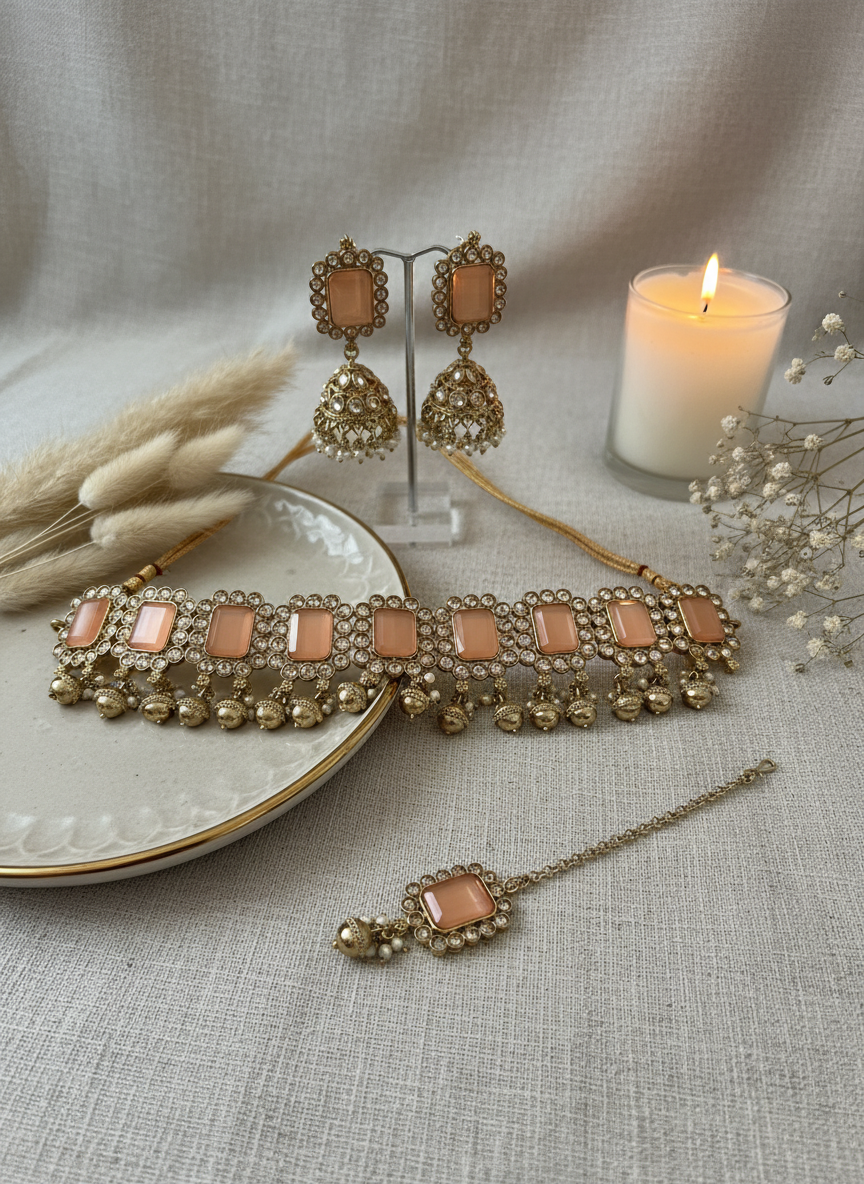 Neutral linen with botanicals