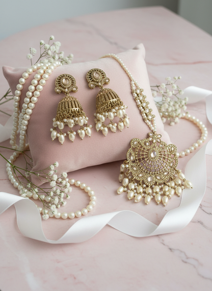 Pastel pink velvet pillow setup