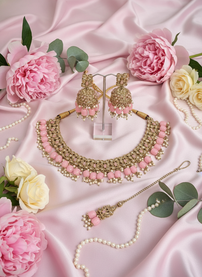 Pink Jewelry Set on Silk